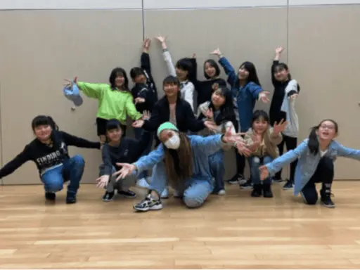 And we!!ガールズヒップホップダンス